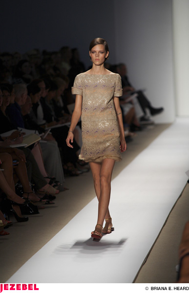 Illustration for article titled J. Mendel Spring/Summer '08 Show & Scene
